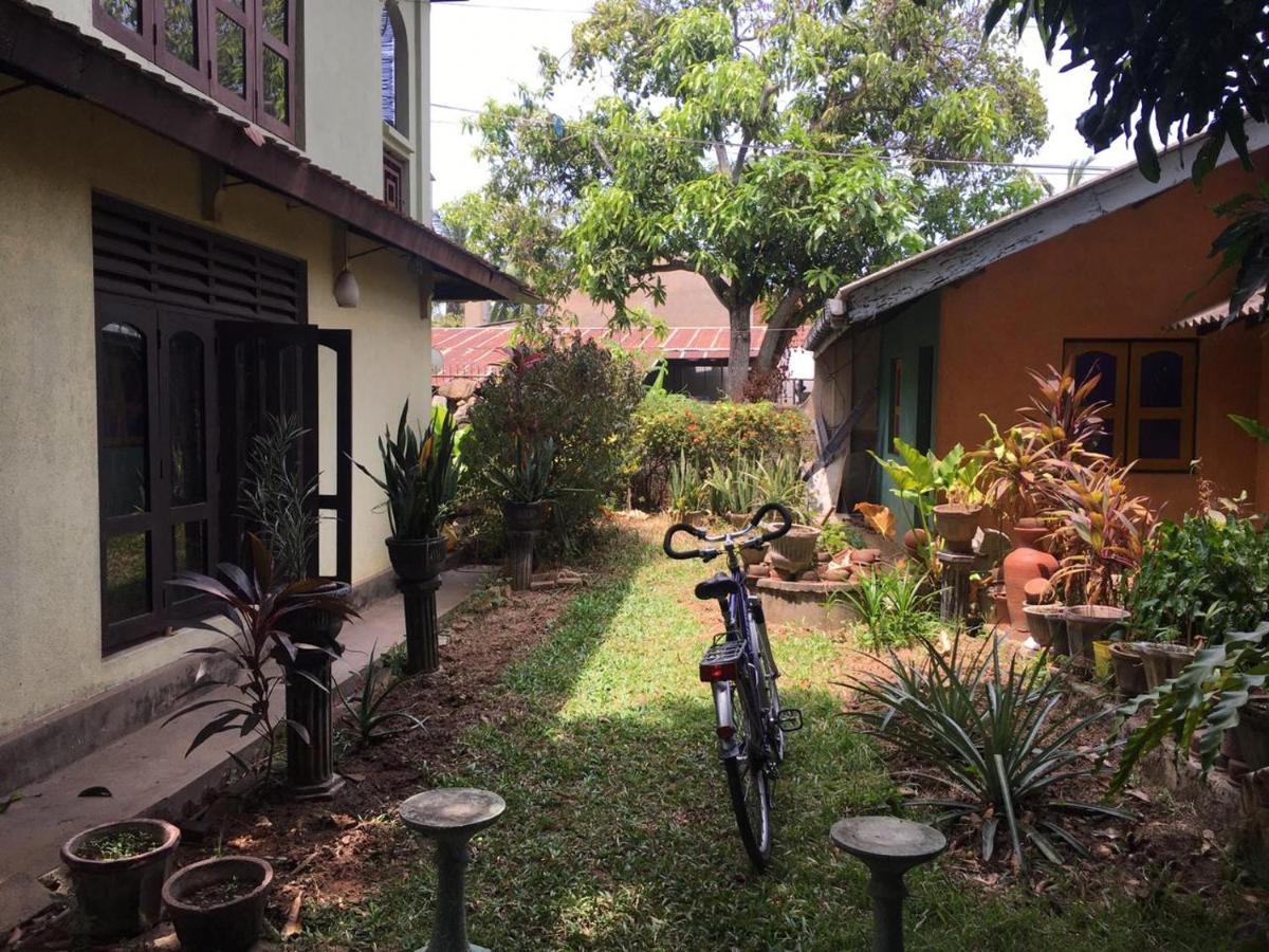 Mazz Homestay Negombo Exterior photo